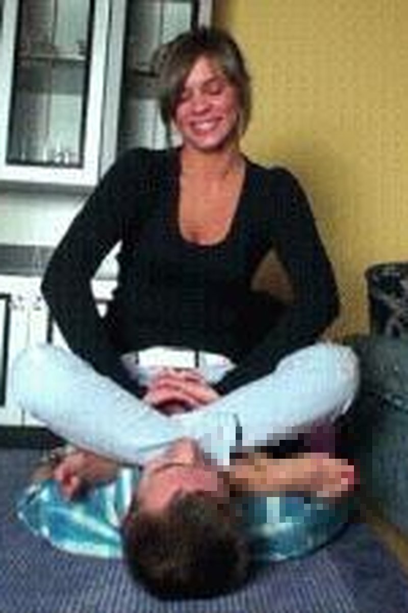 Goddess Sylwia Count To 100 While Sitting On His Chest Polish Language HD 1920X1080