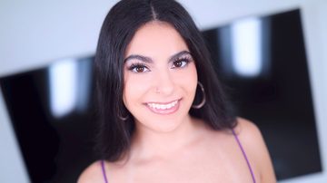 Angel Gostosa: Back in Action