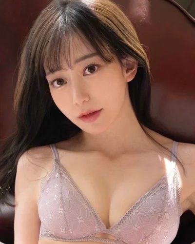 아오야마 아이나