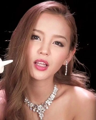 오카자키 에미리